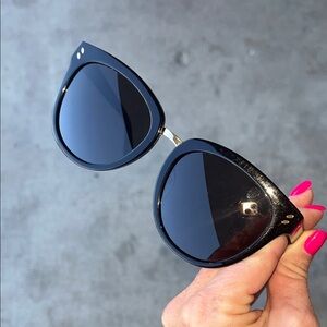 Stella McCartney Black Cat-Eye Sunglasses stylish flair